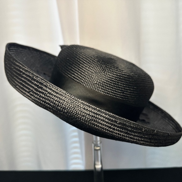 VINTAGE Louise Green Santa Monica, CA Black Straw Hat w/ Silk Ribbon & Flowers main image 5